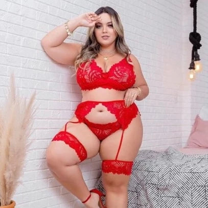 Conjunto Plus Size Lingerie Sexy em Renda com Cinta Liga